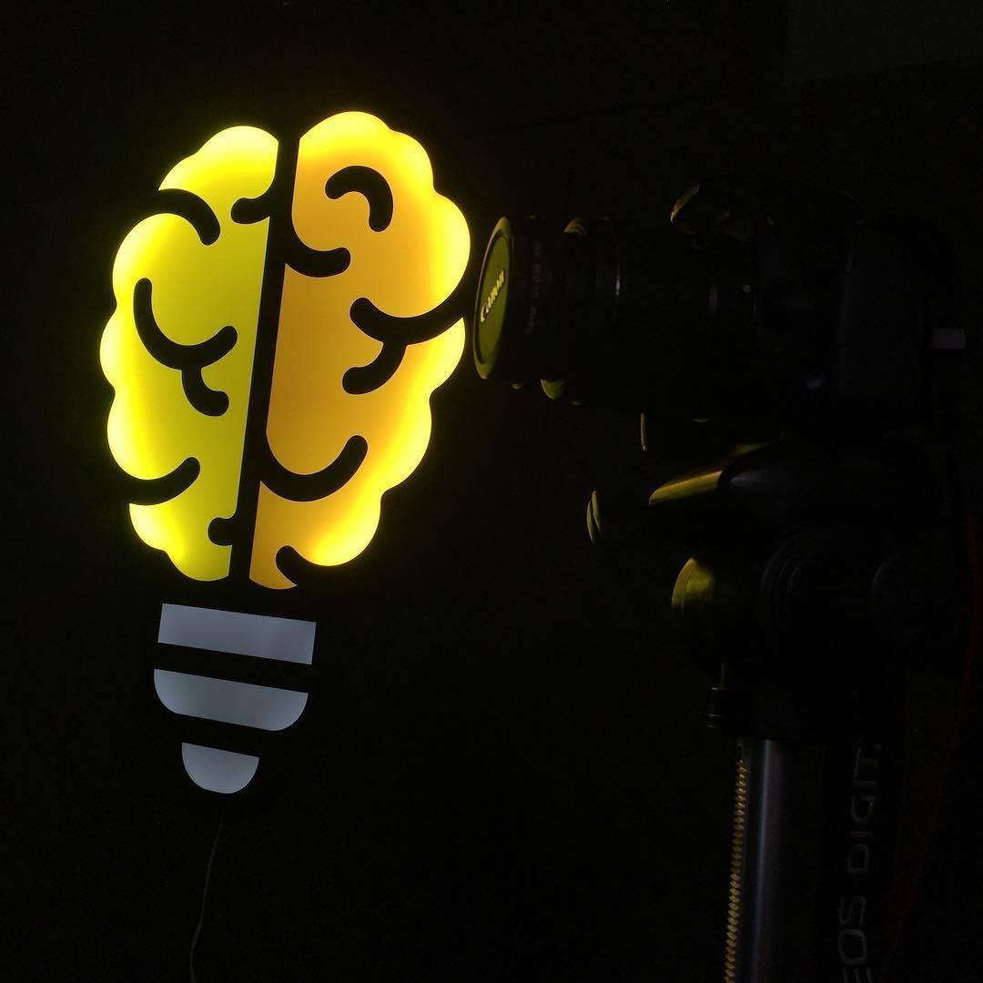 Equipo Plastimedia trabajando en soluciones digitales